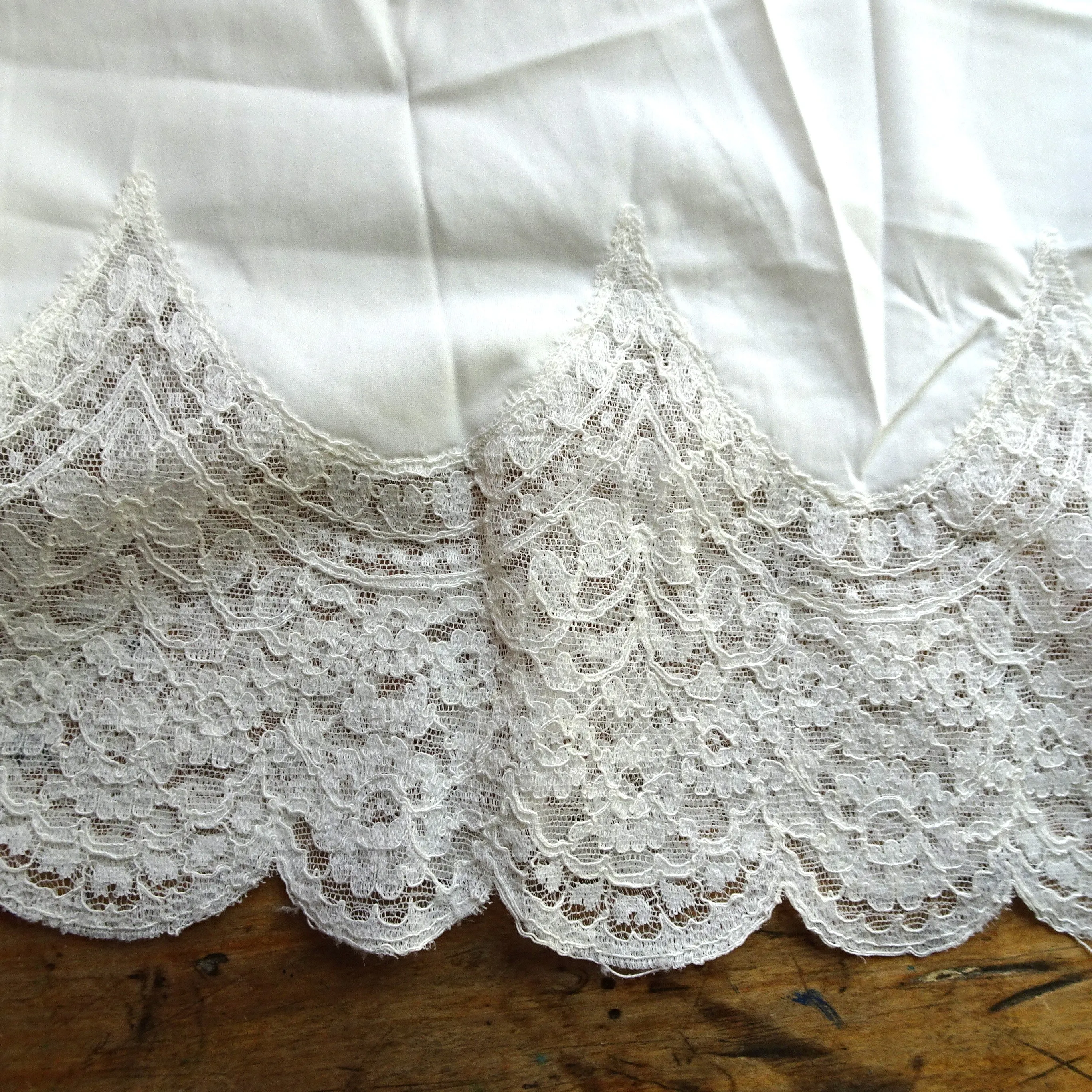 BEAUTIFUL Vintage Van Raalte Suavette Tissue Half Slip, Lovely Wide swag French Lace trim, Size Small, Bridal Slip