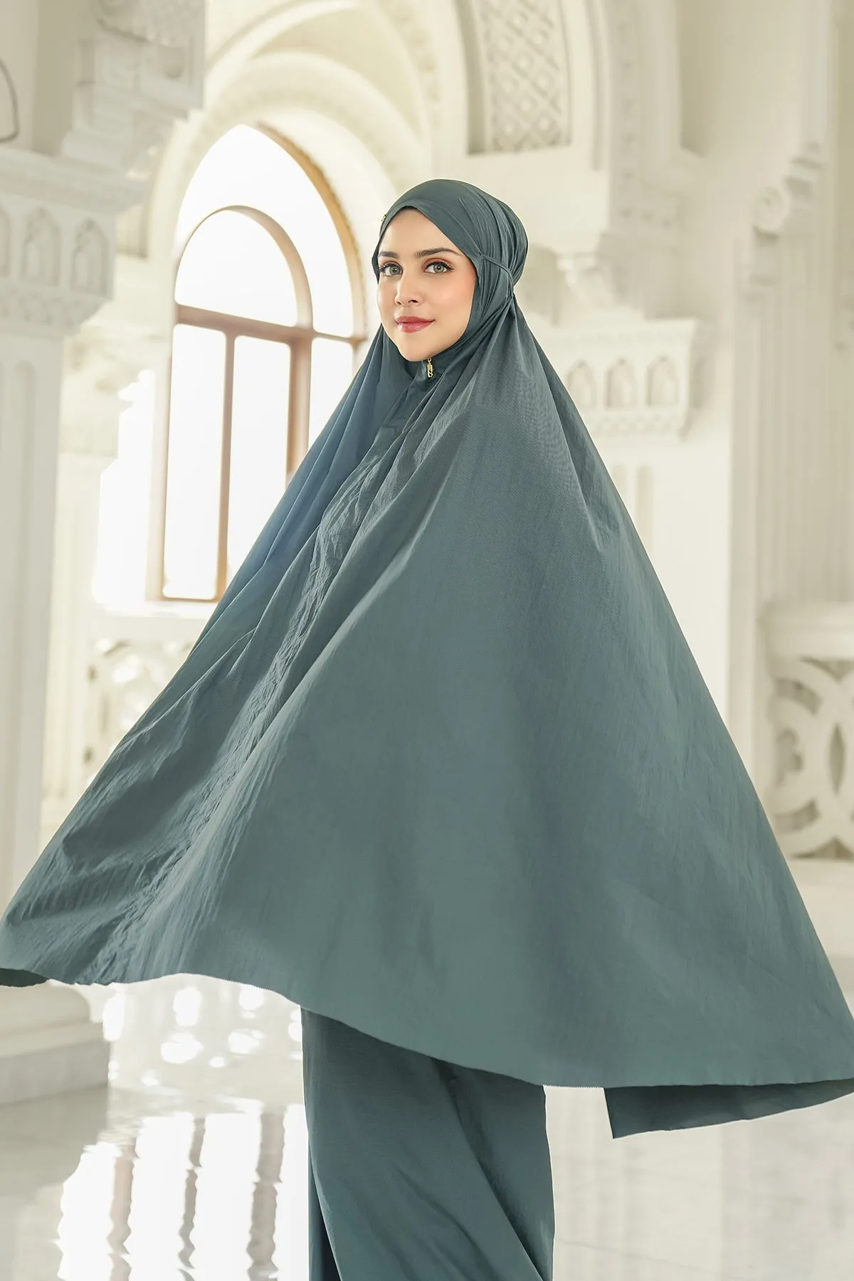 Capsule Prayer Robe - Teal