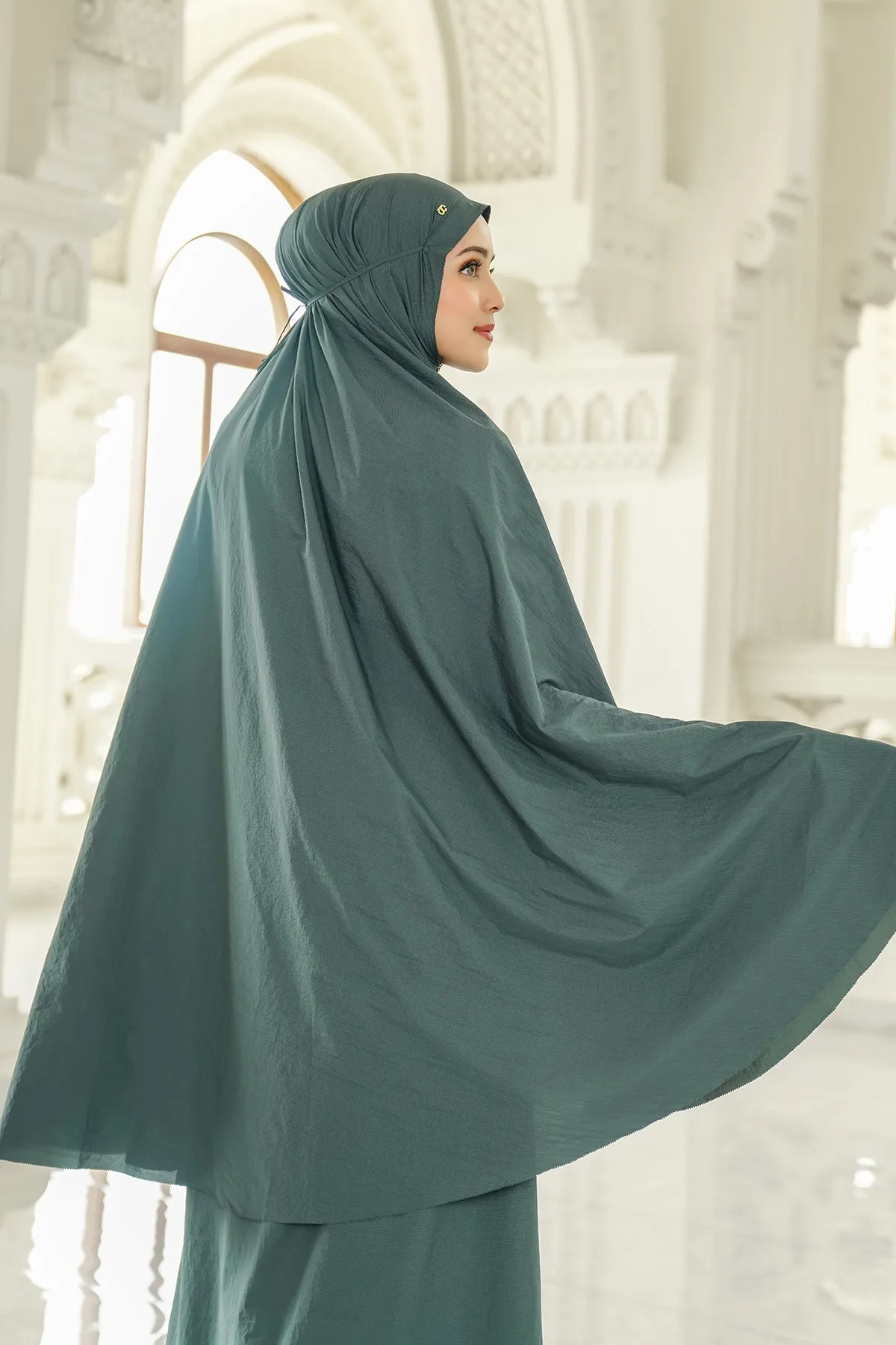 Capsule Prayer Robe - Teal