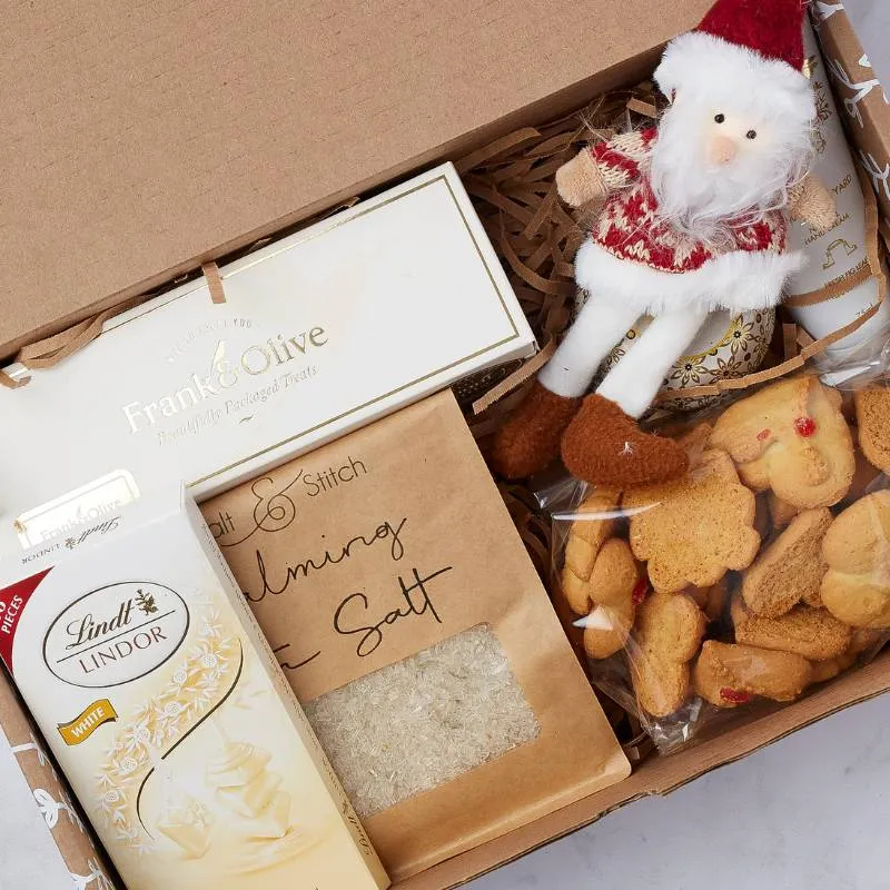 Cosy Christmas Treats Gift Box