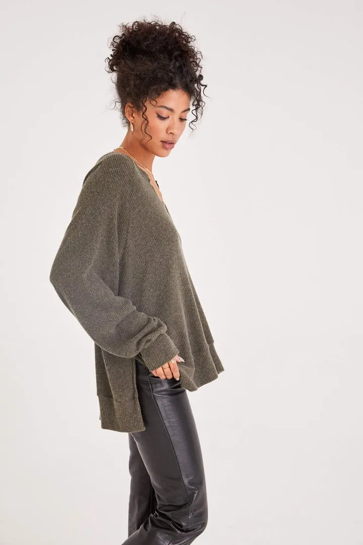 Hunter Green Calla Heathered Tunic Tops