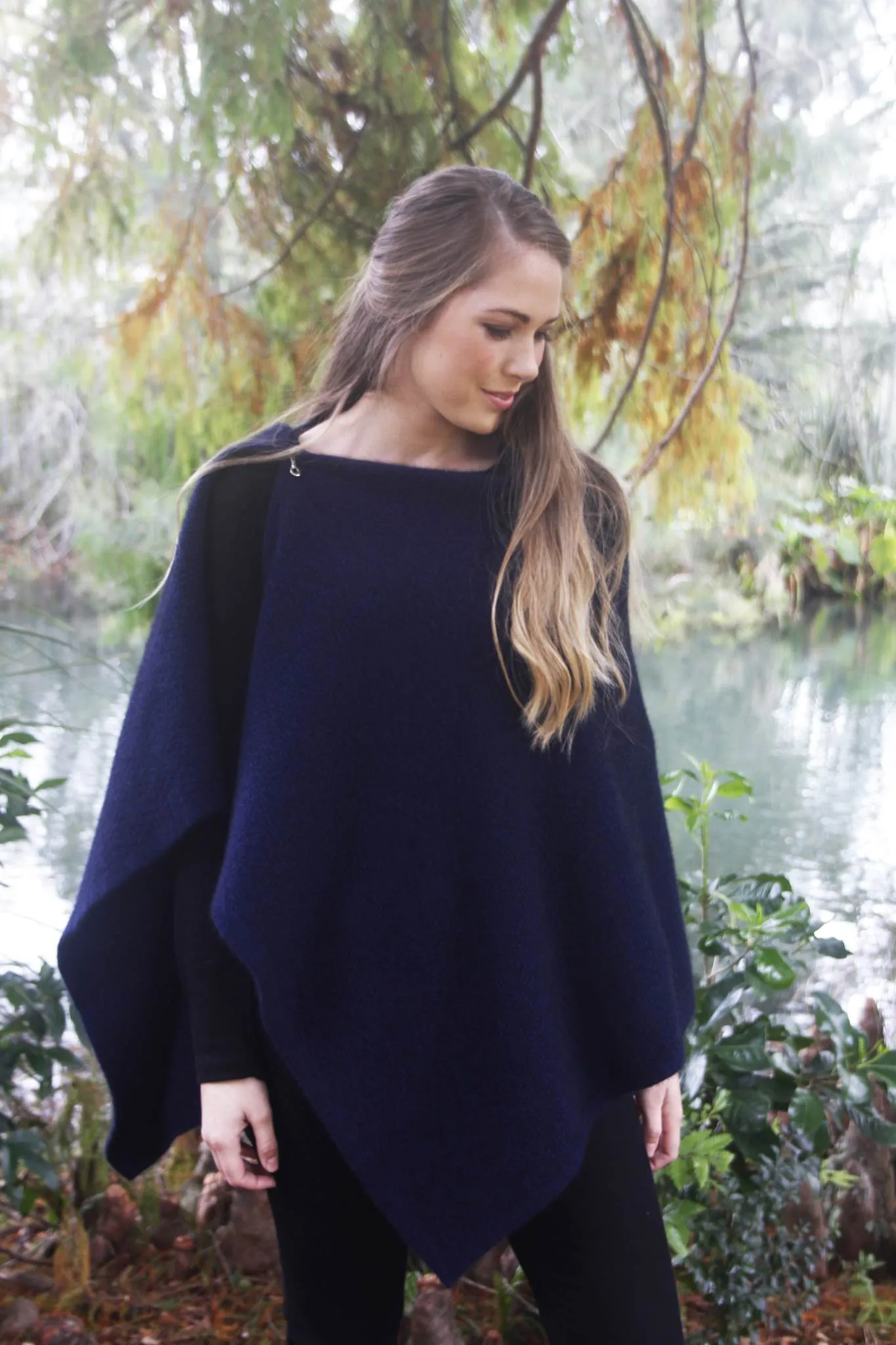 Lothlorian - Zippered Poncho in Merino Wool and Possum Fur