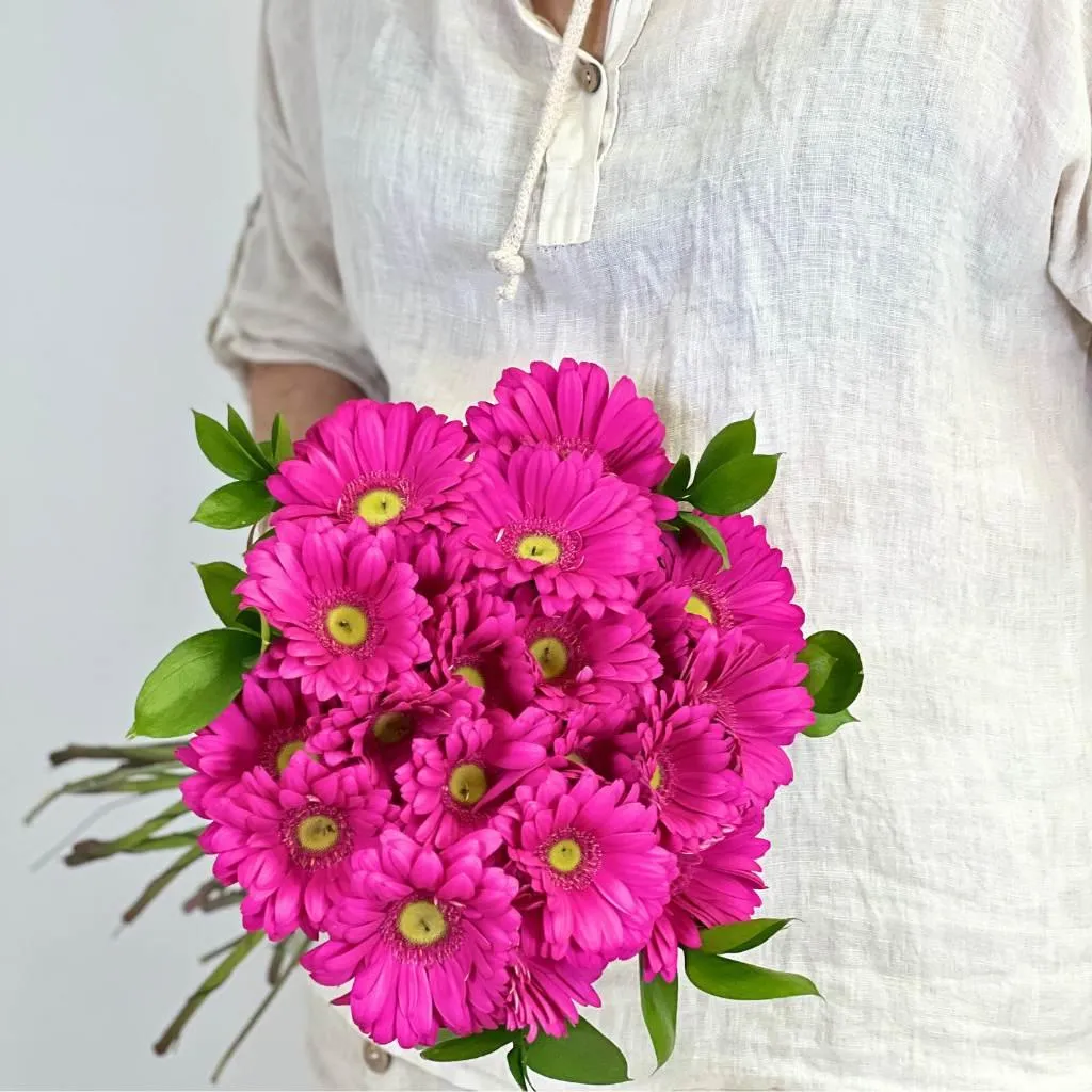 Majestic Pink Gerbera Daisy Flower Bouquet