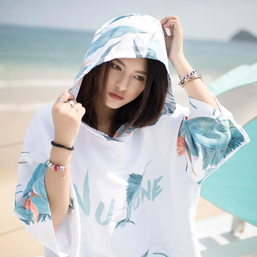 Microfiber Printing Changing Robe Bath Towel Outdoor Hooded Beach Towel Poncho Women Man Swimming Diving Bathrobe Cloak