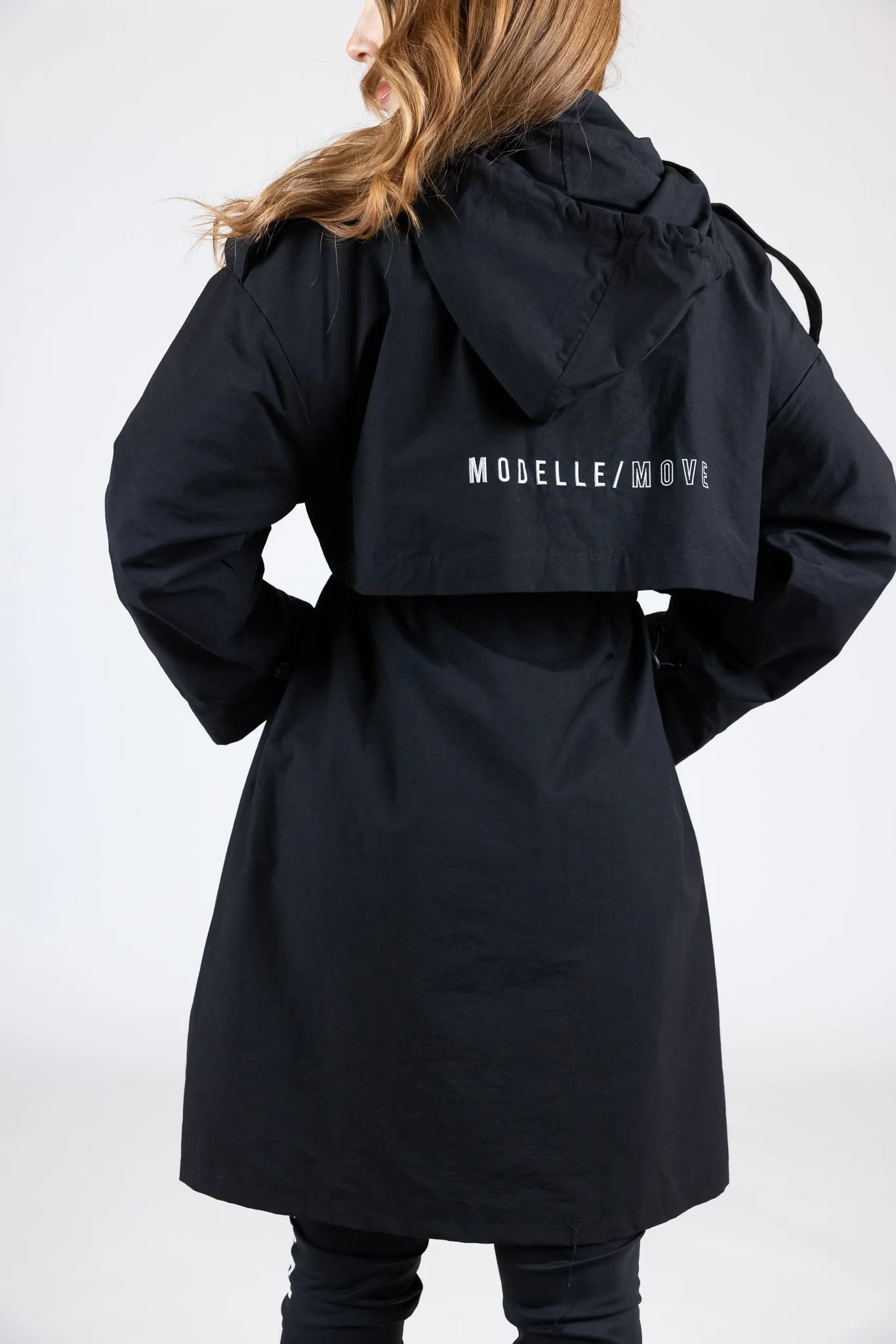 Modelle/Move Drawstring Jacket