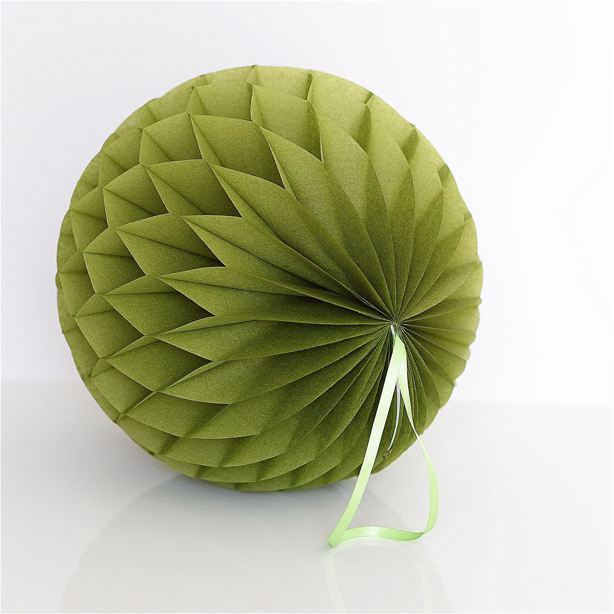 Pearlesence Green tea paper honeycomb - hanging party decoration