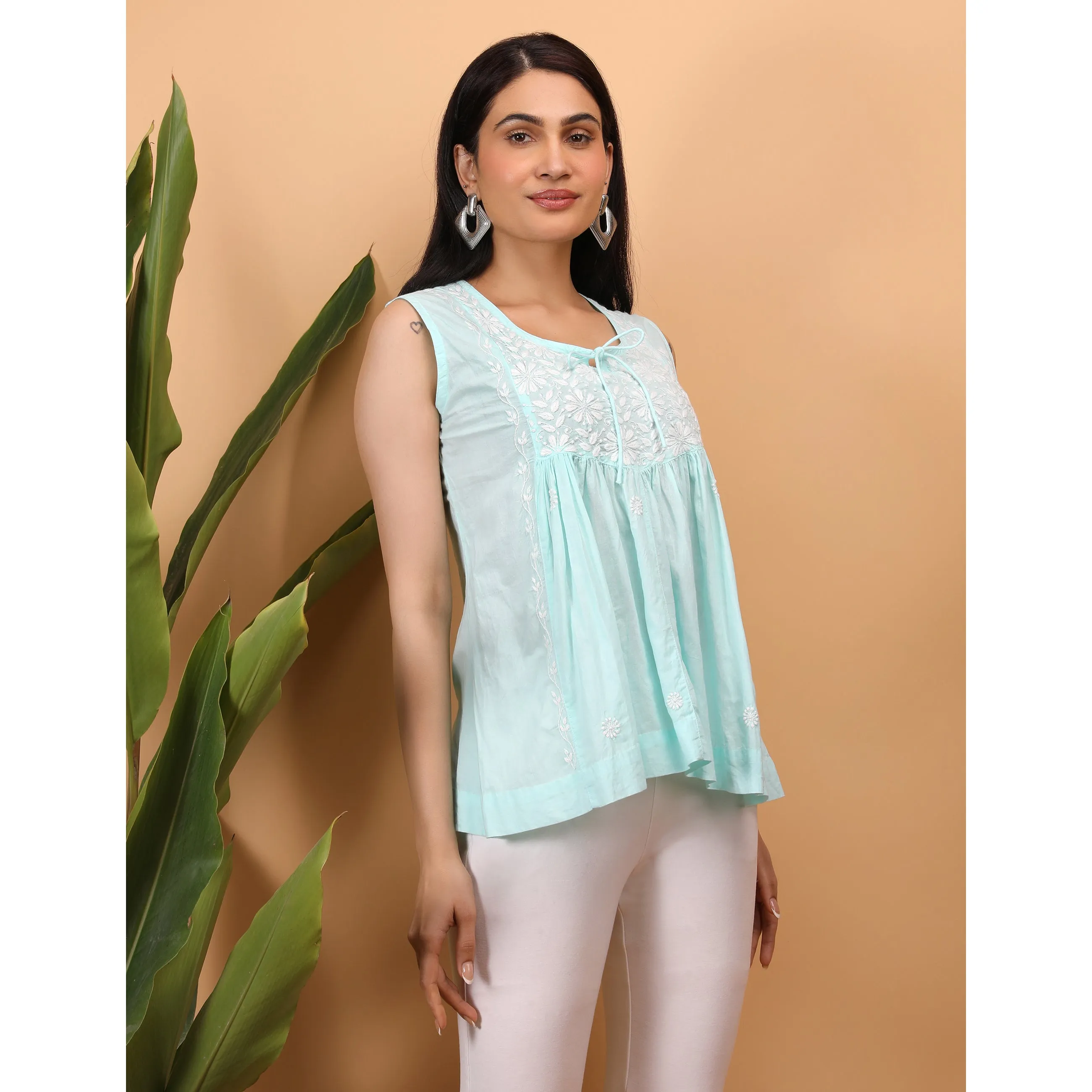 Shwet Women Sea Blue  Chikankari Sleevless Yoke Top